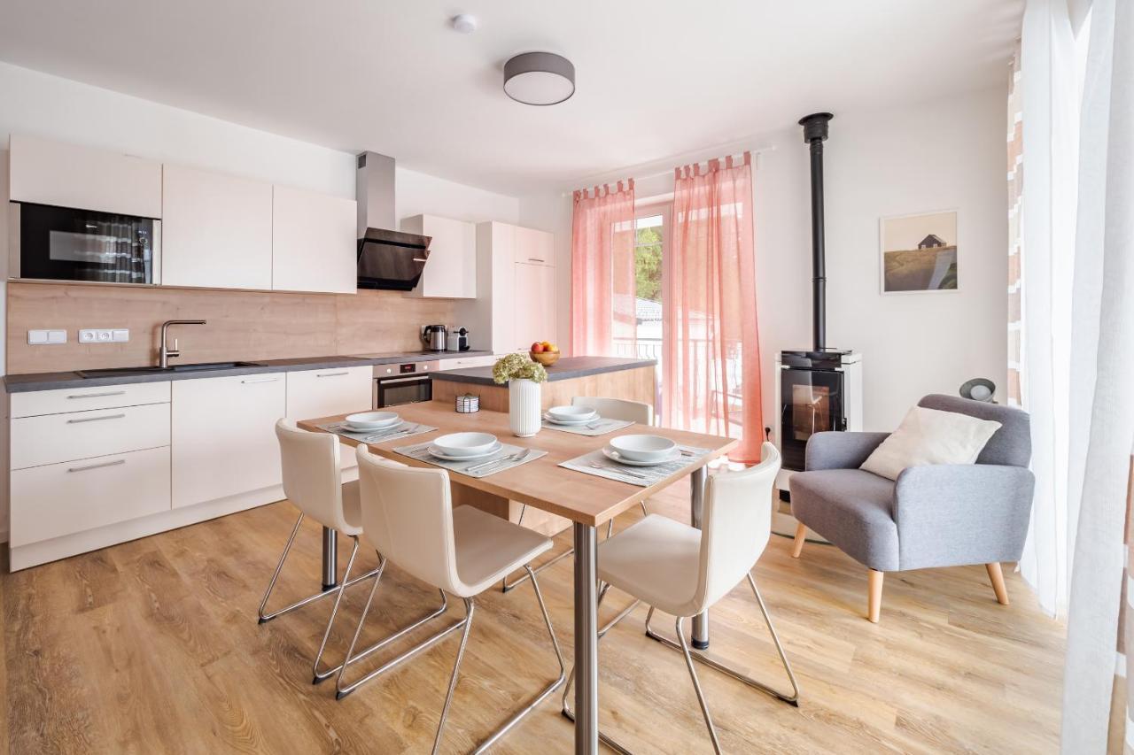 Deluxe Apartment Lipno - Lake Side Village, Frymburk Nad Vltavou المظهر الخارجي الصورة