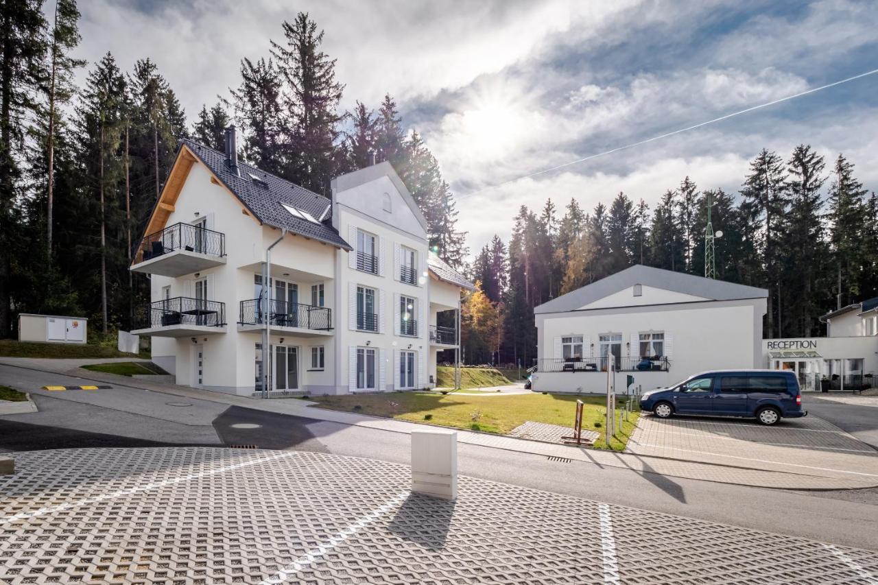 Deluxe Apartment Lipno - Lake Side Village, Frymburk Nad Vltavou المظهر الخارجي الصورة